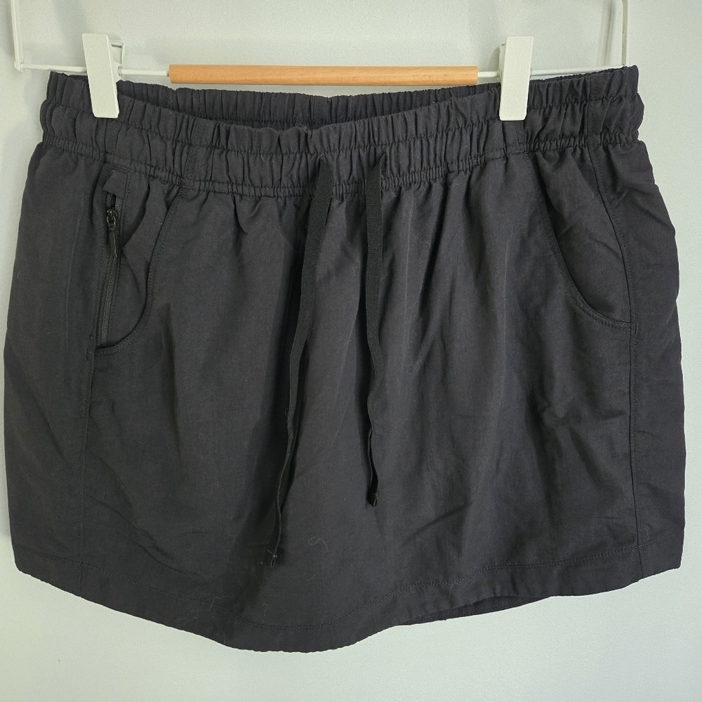 The NORTH FACE Black Mini Skort